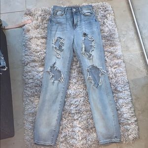 BDG Denim High rise mom jeans Never Worn